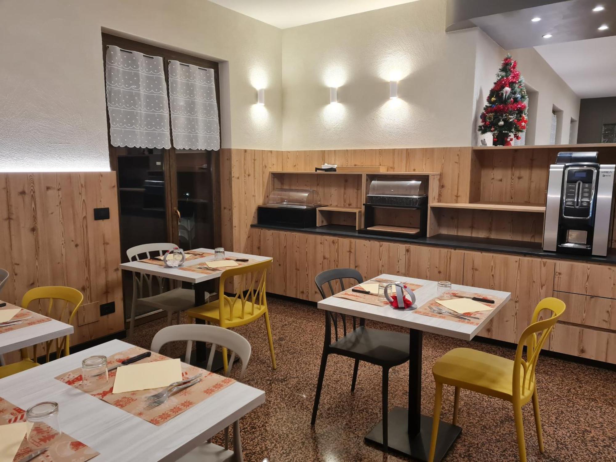 Hotel Ristorante Bucaneve Сан-Мартино Экстерьер фото
